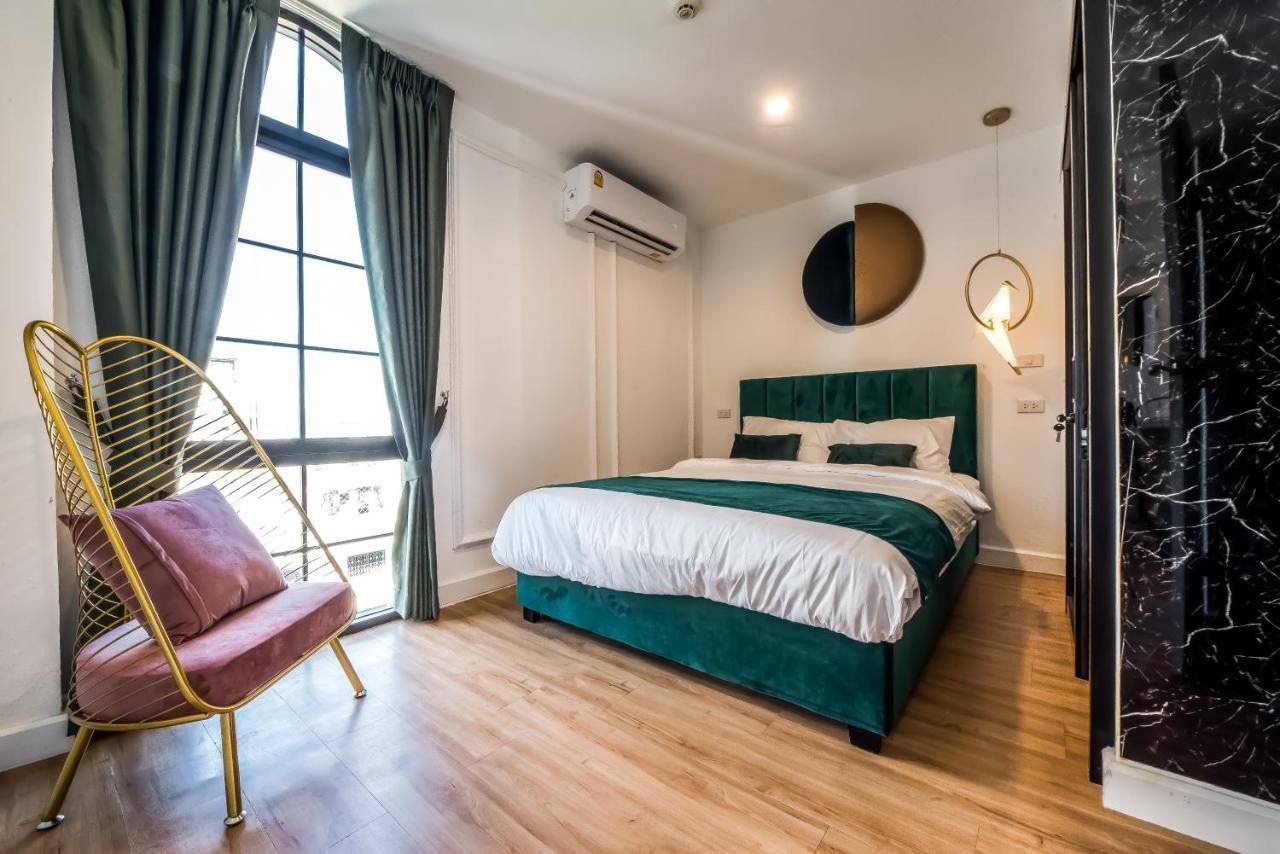 Theme Boutique Hotel Bangkok Makkasan Exteriör bild